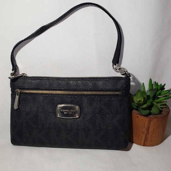 Michael Kors Handbags - Michael Kors Jet Set Black Wristlet/ Clutch